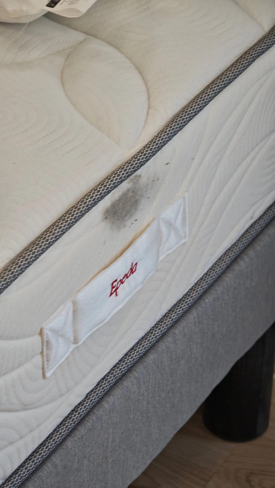 Matelas avant traitement localisé